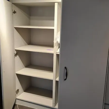 Cozy Et Atypique Lägenhet Charleroi