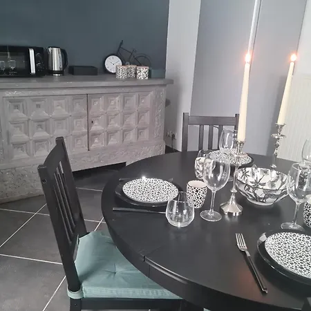 Cozy Et Atypique Lägenhet